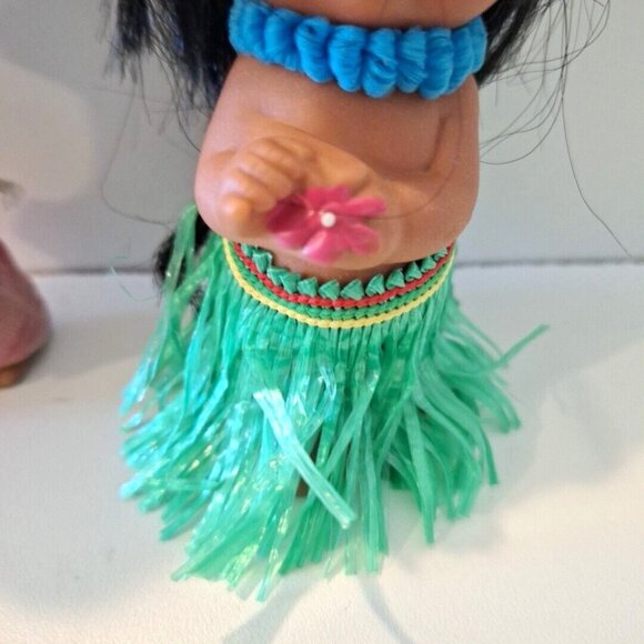 Hawaiian Rubber 5" Hula Boy Girl Dolls Hong Kong Grass Skirt Souvenir - Picture 10 of 11